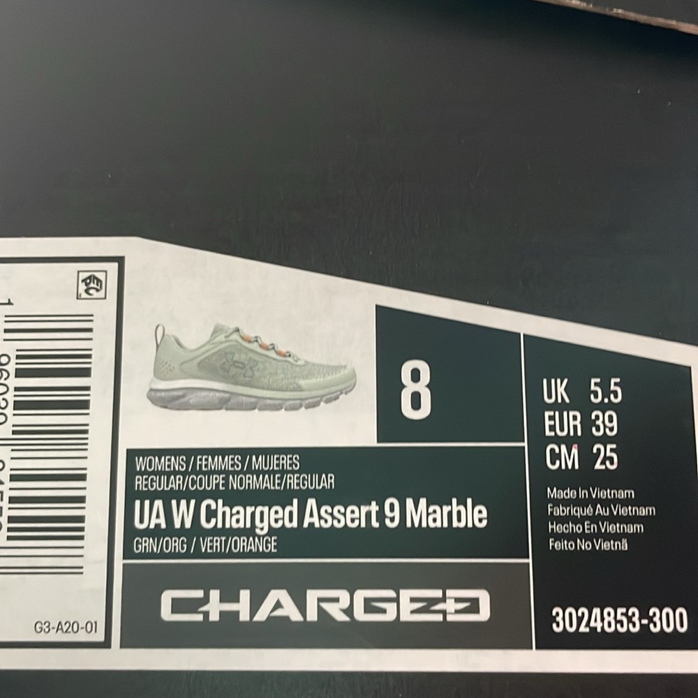 Under Armour Sneakers - Picture 3 of 3